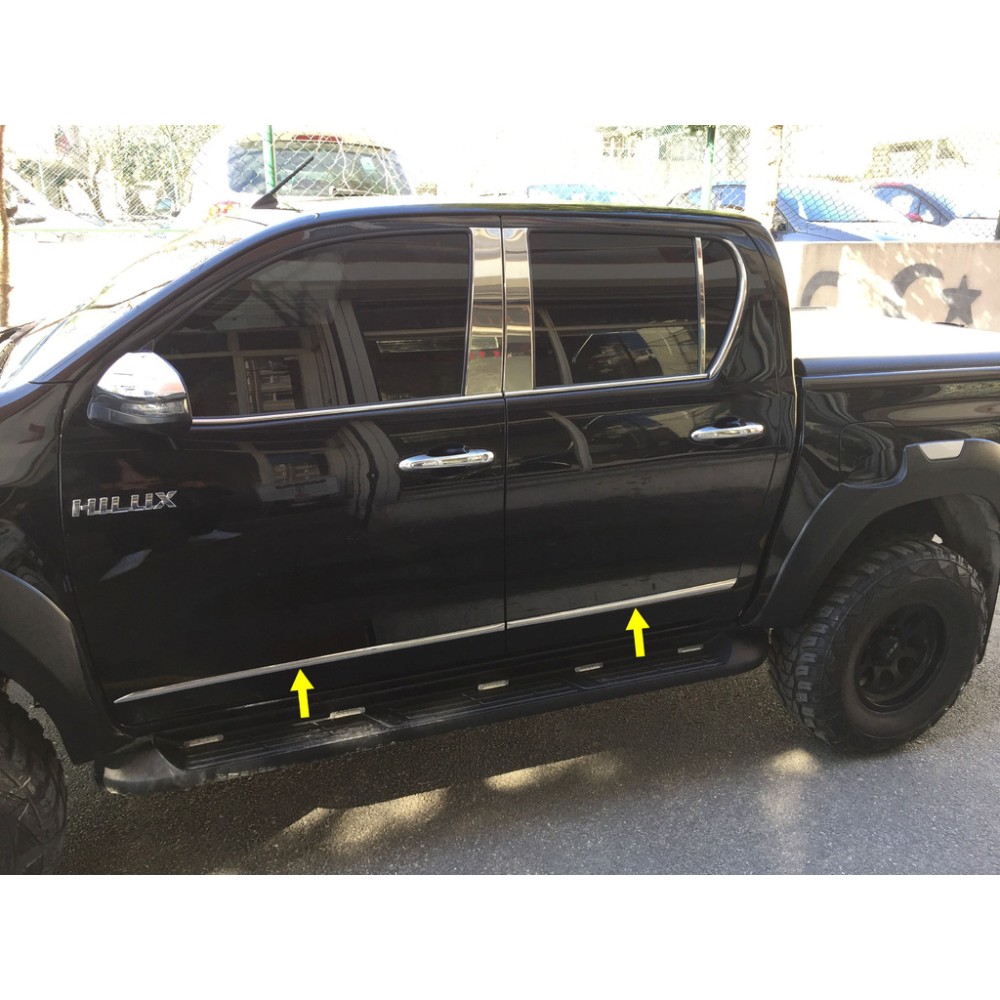 Накладки на молдинги Tit-designs (4 шт, нерж) для Toyota Hilux 2015↗ рр.