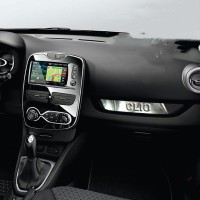 Накладка на передню консоль (нерж.) для Renault Clio IV 2012-2019 рр.