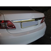 Накладка над номером 2010-2013 (нерж) для Toyota Corolla 2007-2013 років.