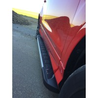 Бокові пороги RedLine V1 (2 шт., Алюміній) З чорним листям на дверях для Ford Kuga/Escape 2013-2019 рр.