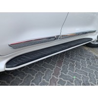 Бокові пороги (дизайн 2012-2016) Чорний колір для Toyota Land Cruiser 200