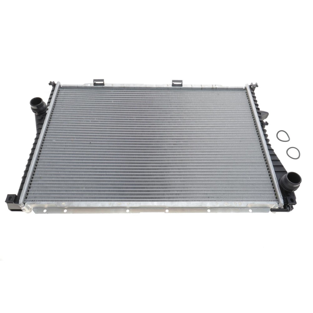 Радіатор охолодження BMW 5 (E39) 2.0i/7 (E38) 3.5i