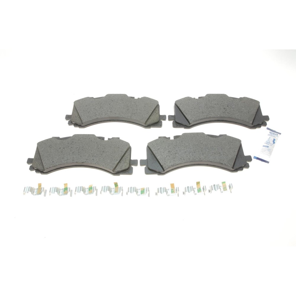 Колодки гальмівні (передні) Audi A6/A7/A8/Q7/Q8/VW Touareg 16- (Akebono)
