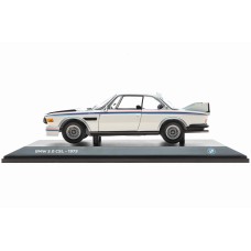 Модель автомобиля BMW 3.0 CSL 1:18