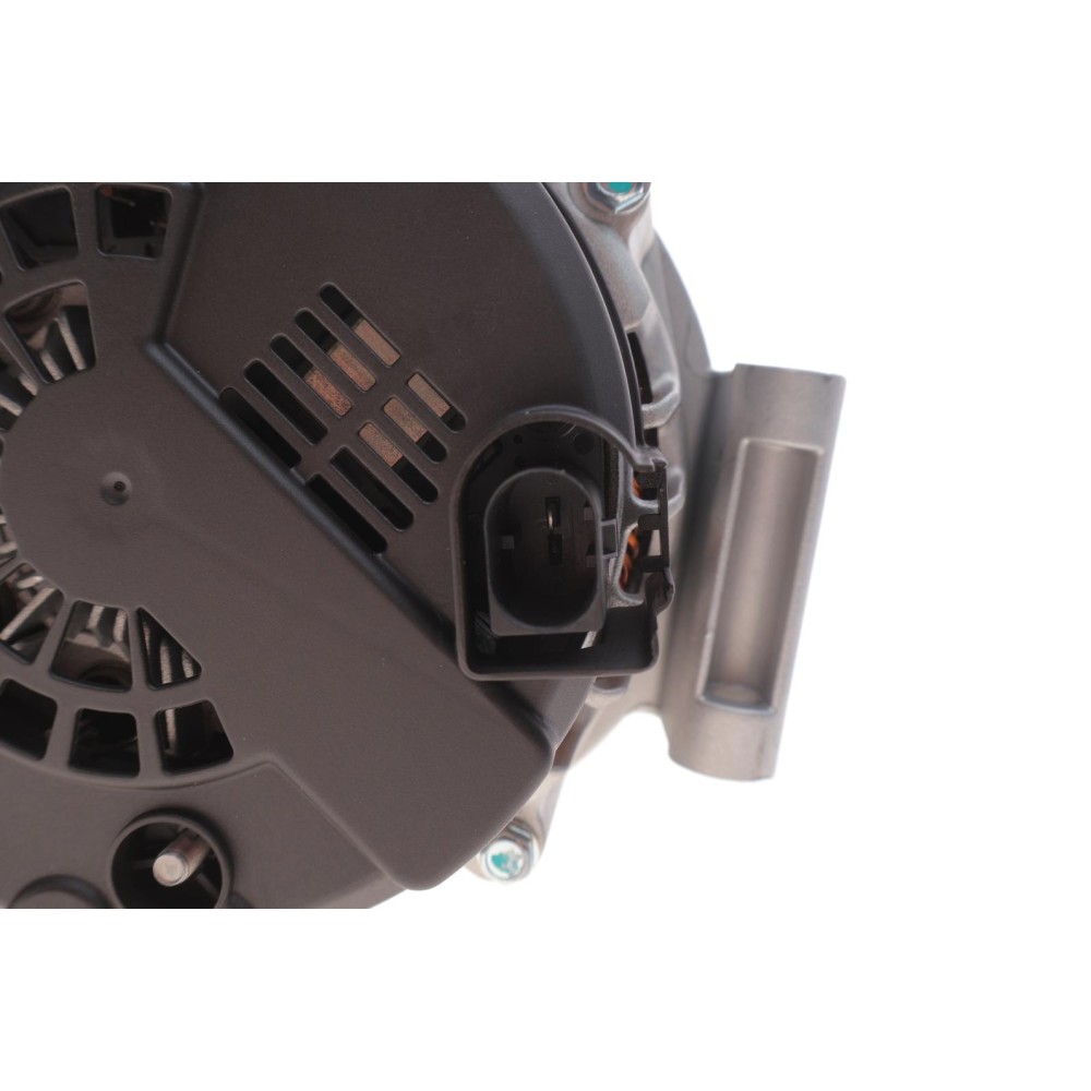 Генератор BMW 3 (F30/F80)/5 (F10)/X3 (F25) B47/B46/B48/B37 (14V/180A)
