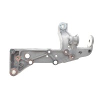 Кронштейн балки (передньої/R) VW Caddy III/IV 04-20