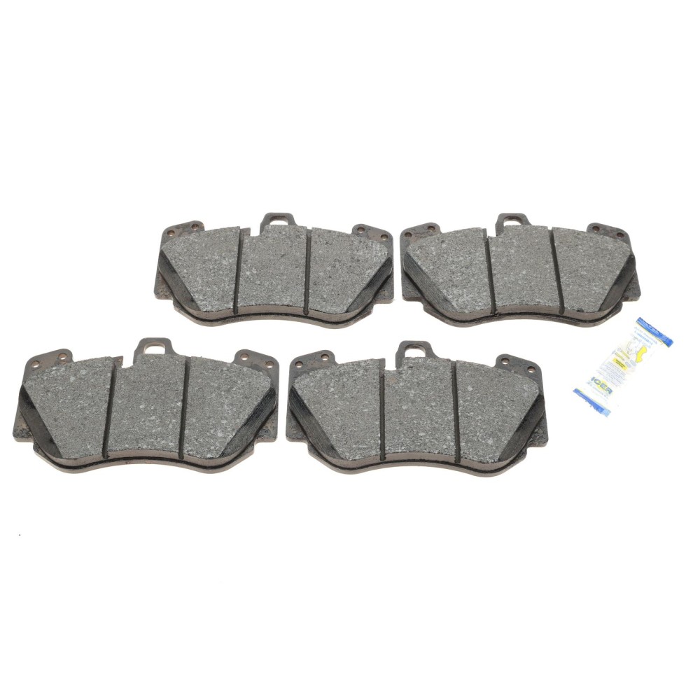 Колодки гальмівні (передні) Audi RS4/RS5 05-17/A8 03-10/VW Phaeton 05-16 (Brembo)