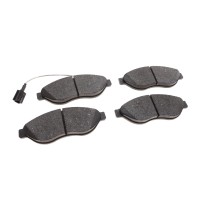 Колодки гальмівні (передні) Citroen Jumper/Fiat Ducato/Peugeot Boxer 06- (+датчик)