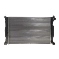 Радіатор охолодження Audi A4 1.6-2.0/1.9/2.0TDI 00-09/Seat Exeo 08-13