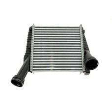 Радіатор інтеркулера Audi Q7/VW Touareg 3.0/4.1 03- (R)