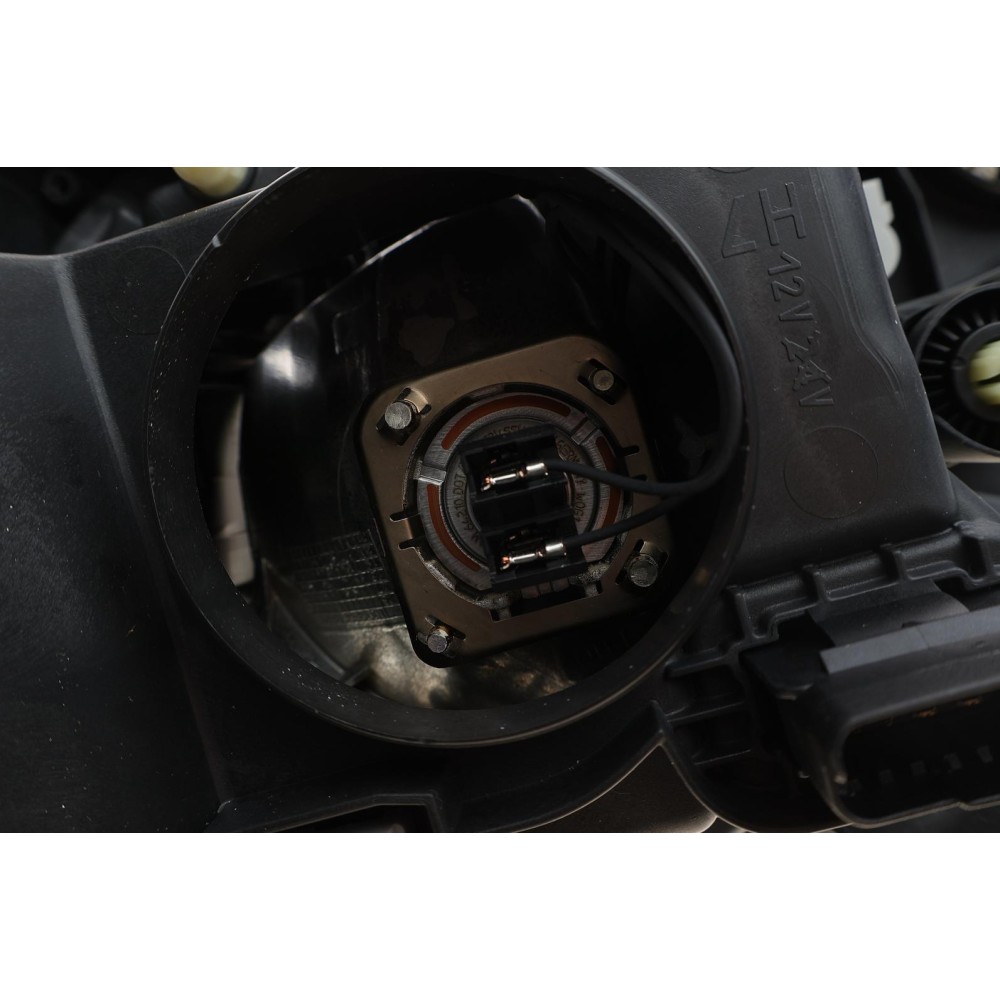 Фара (R) Renault Logan 17-