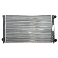 Радіатор охолодження VW Caddy 82-92/Golf 79-93 (322x525x34)