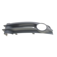 Вставка бампера (під протитуманку) VW Caddy III 04-15 (R)