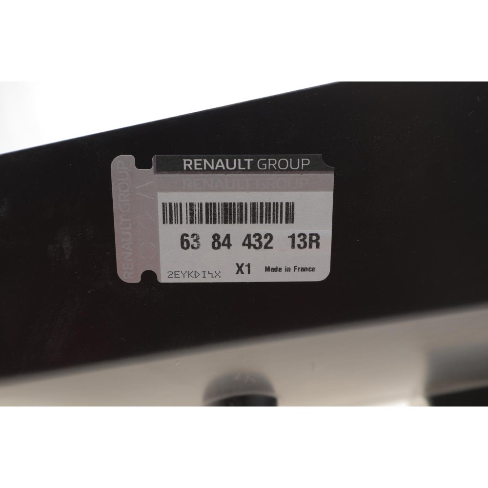 Підкрилок крила переднього (R) Renault Trafic/Opel Vivaro 14-