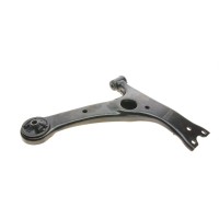 Рычаг подвески (передний) (R) Toyota Avensis 03-08