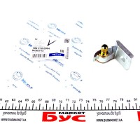 Петля дверей (передніх/L) VW Golf ІІІ 91-99/Passat 88-98