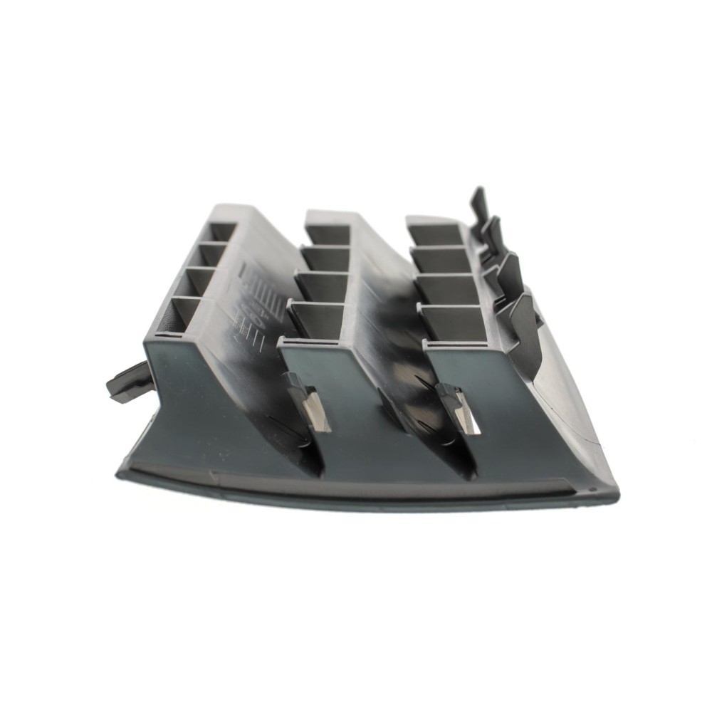 Решітка радіатора Renault Megane/Scenic 03-09 (L)
