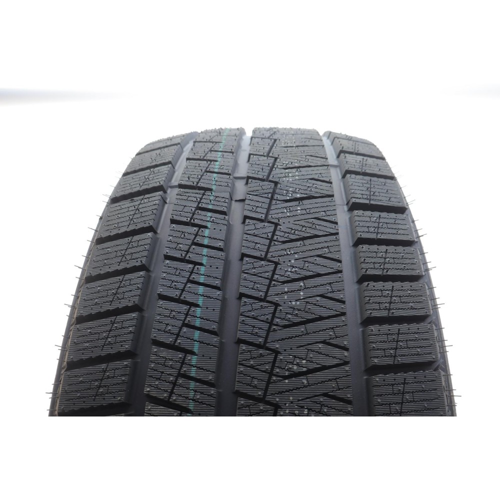 Шина AW33 245/40 R20 XL 99H (зимова)