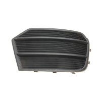 Вставка бампера (під протитуманку) Audi Q3 11-18 (R)