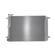 Радіатор кондиціонера Audi A8 2.0-6.3 09-18