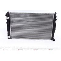 Радіатор охолодження Audi A4/A6/VW Passat 2.5TDI 00-05 (АКПП) (630x397x36)