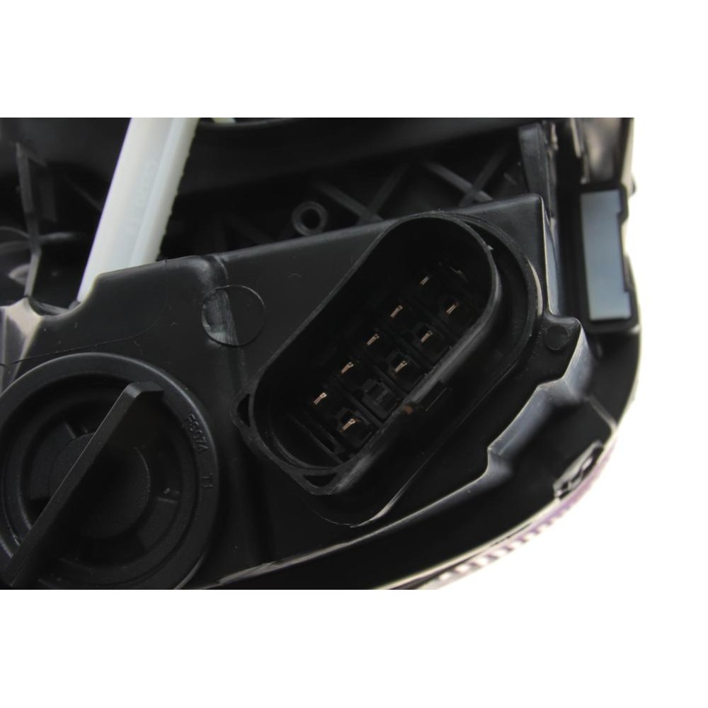 Фара (R) Skoda Octavia 04-13 (H1/H7)