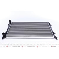 Радіатор охолодження VW Caddy 1.9TDI 03- (650x415x23) Alum. (d=32 мм/32 мм)