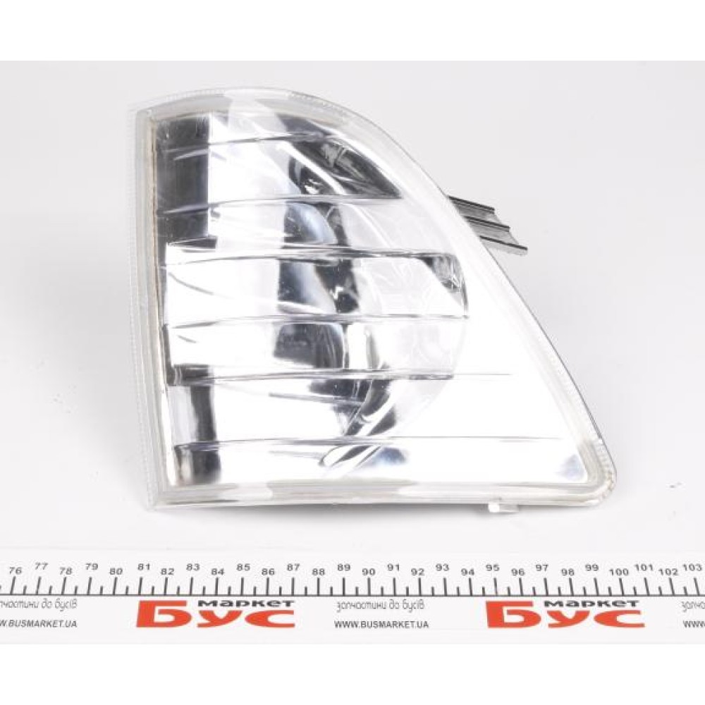 Поворот передній MB Sprinter TDI (R) (хрусталь) (8204)