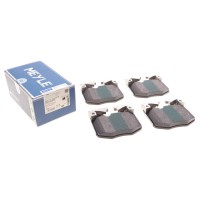Колодки гальмівні (передні) BMW 3 (G20) 18-/5 (G30/F90)/7 (G11/G12) 15- (Brembo)