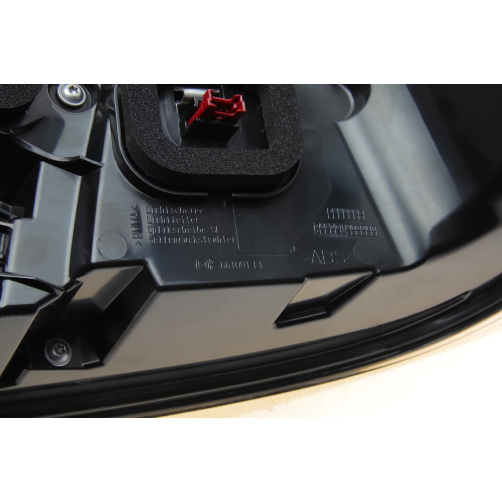 Ліхтар задній BMW 5 (G30/G31/G38/F90) 17-20 (L)