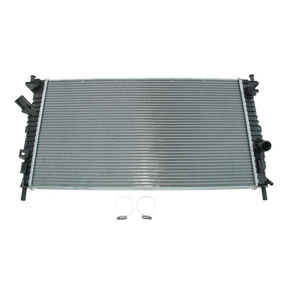 Радіатор охолодження Ford Focus/Mazda 3 03-12