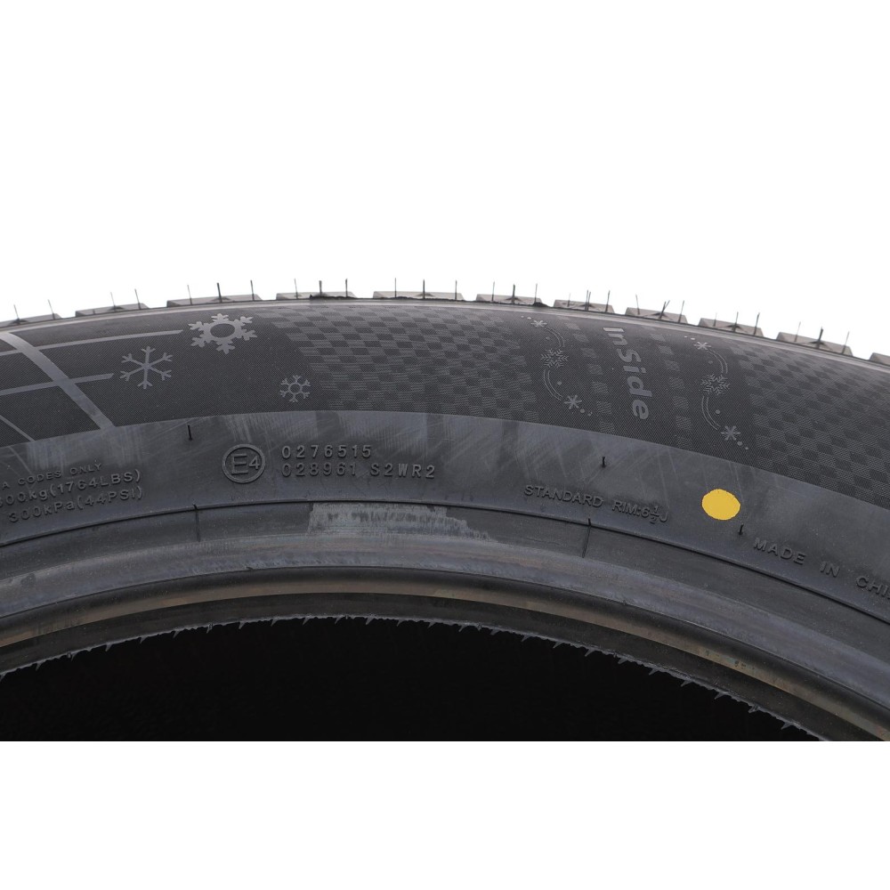 Шина AW33 215/70 R16 100T (зимова)