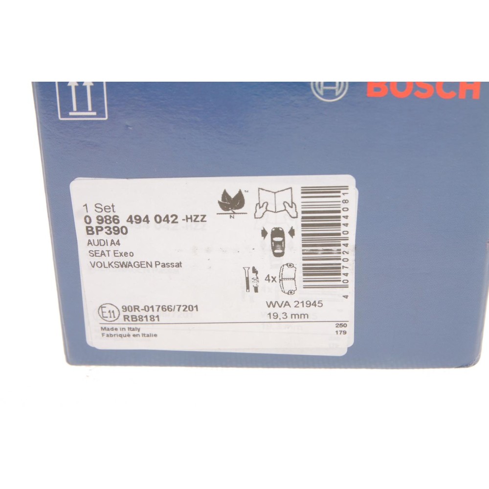 Колодки гальмівні (передні) Audi A4 94-08/Seat Exeo 08-13/VW Passat B5 96-00 (+датчики)