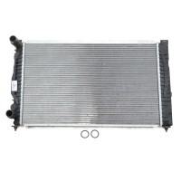 Радіатор охолодження Audi A4/A6/VW Passat 1.6-2.8 94-08 (632x395x33)