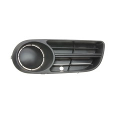 Вставка бампера (без протитуманки) Skoda Fabia 99-08 (L)