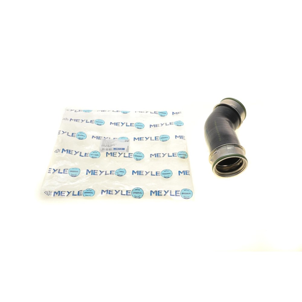 Патрубок інтеркулера (нижній) Seat Leon/Toledo II/VW Bora/Golf IV 1.9D 00-06