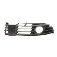 Вставка бампера (без протитуманки) VW Passat 00-05 (R)