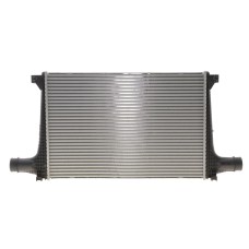 Радіатор інтеркулера Audi Q7/Q8/VW Touareg 17-