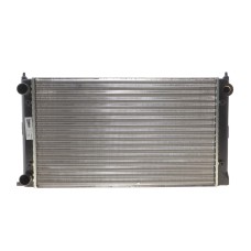 Радіатор охолодження VW Caddy/Passat 80- (322x525x34)
