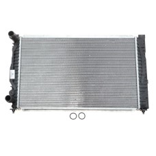Радіатор охолодження Audi A4/A6/VW Passat 1.6-2.8 94-08 (632x395x33)