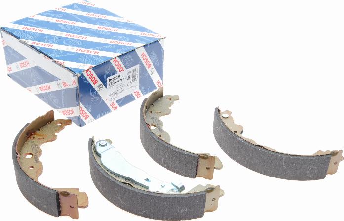 BOSCH 0 986 487 899 - Комплект гальмівних колодок autodetail.com.ua