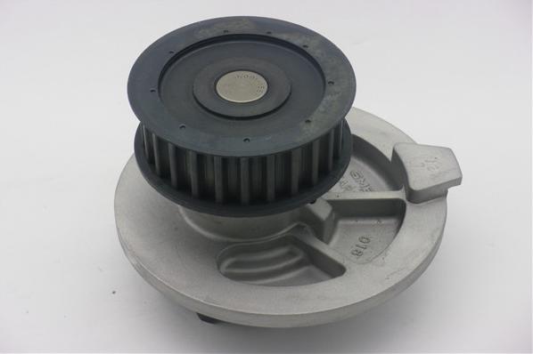 GMB GWDW-18A - Водяний насос autodetail.com.ua