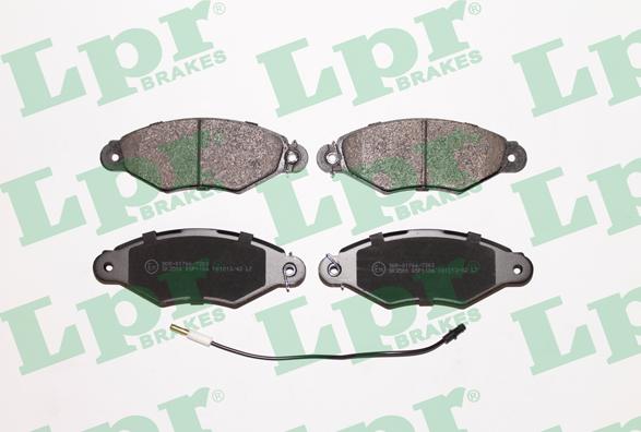 LPR 05P1106 - Комплект гальмівних накладок, дискове гальмо autodetail.com.ua