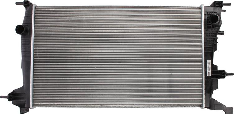 Nissens 637647 - Радіатор, система охолодження двигуна autodetail.com.ua